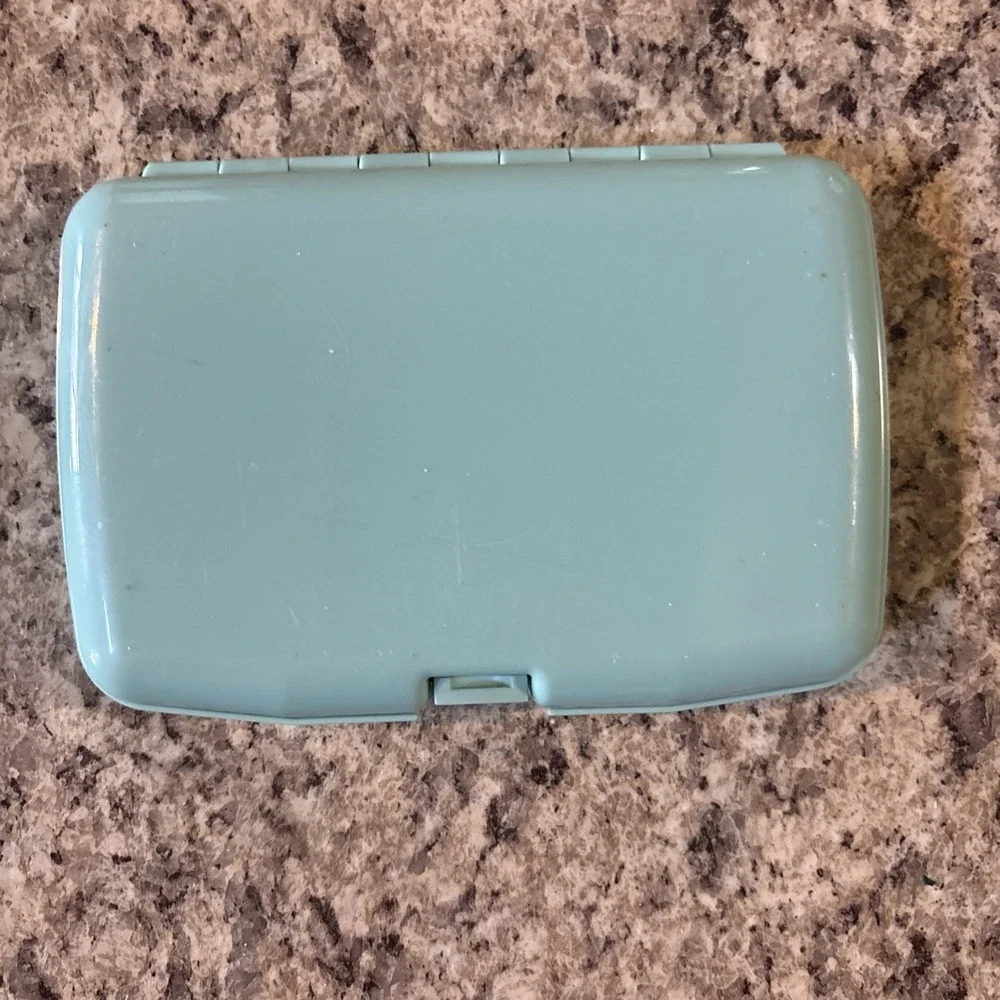 Vintage Small Caboodles Plastic  Accessories Container In Turquoise EUC